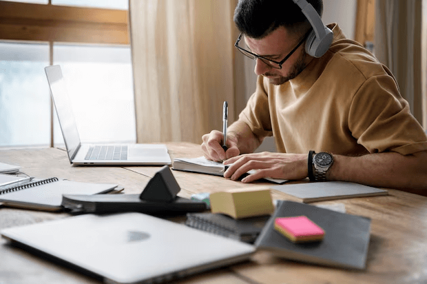 Como estudar para concurso trabalhando em tempo integral