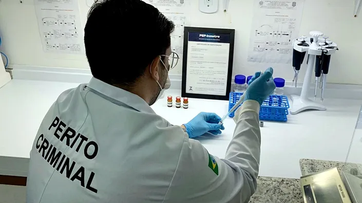 Salário de Perito Criminal em SP: Valores, Benefícios e Carreira